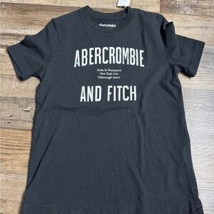 NWT Abercrombie Kids Graphic T-Shirt Boys 7/8 Black Logo Tee
